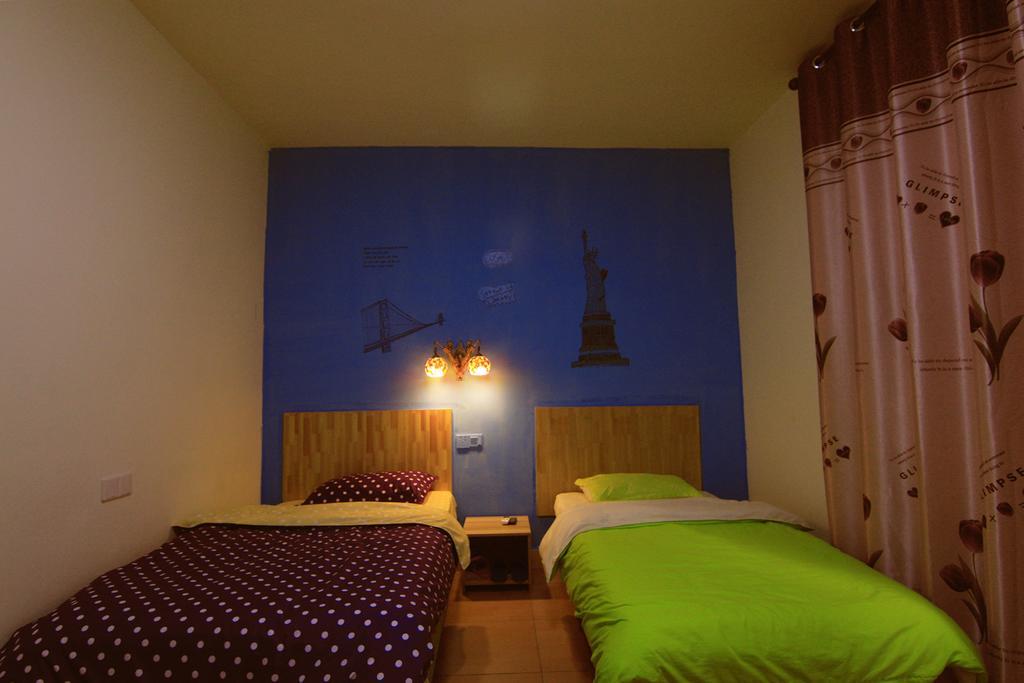 Lan Shan Chu Youth Hostel Янгшуо Стая снимка
