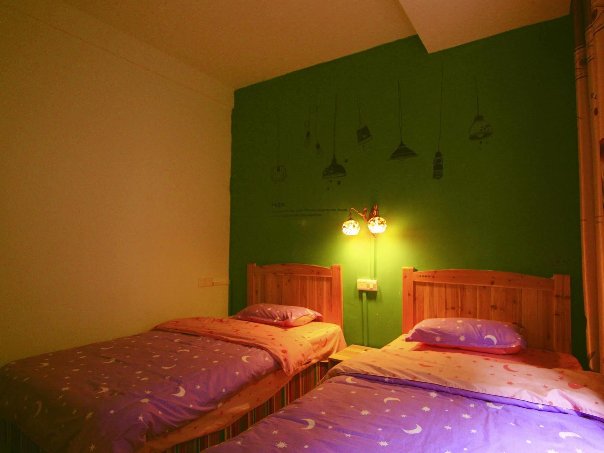 Lan Shan Chu Youth Hostel Янгшуо Екстериор снимка